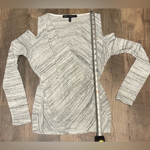 WHBM cold shoulder wrap‎ sweater, size XXS - Picture 2 of 7